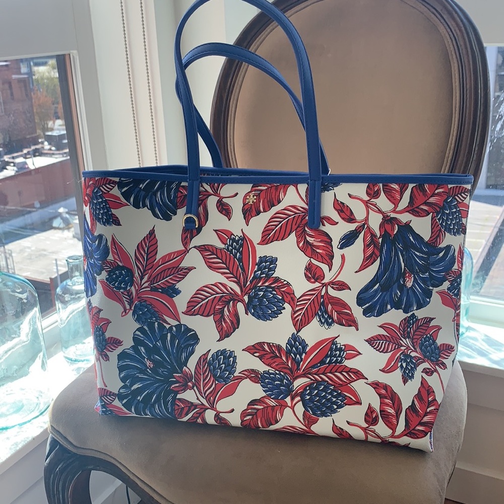 Tory Burch NWT all leather spring/summer bag